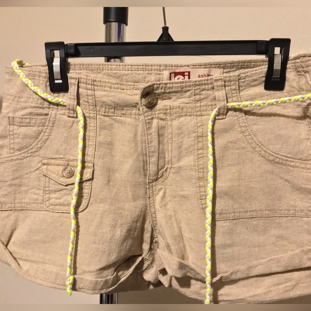 🍬 3 for $12🍬 Lei low rise shorts size 9 Y2K vibes - Picture 3 of 4